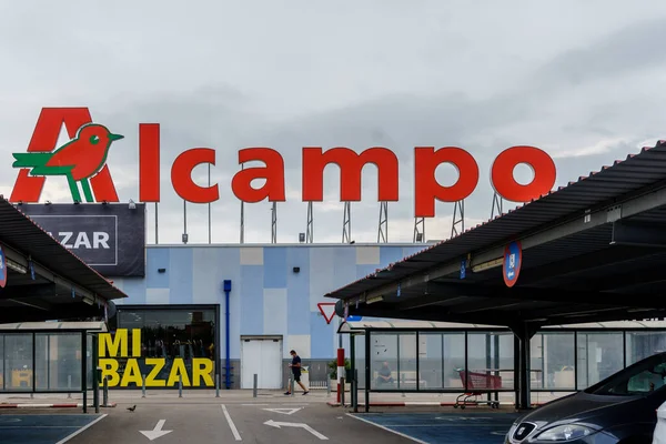 ¡Únete a Alcampo! Oportunidades de Empleo para Crecer Juntos